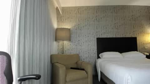 mromg007 online show from April 10, 2026, 5:06 pm