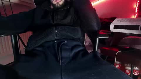 MrRogue online show from December 18, 2025, 8:31 am