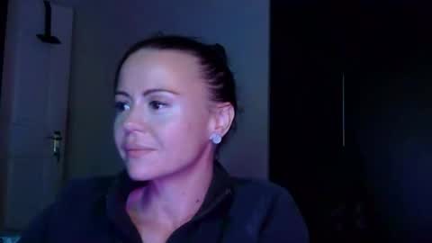 Snapshot of mrs_bunny_swing chatting on April 15, 2026, 5:42 pm mrs_bunny_swing online show from April 15, 2026, 5:42 pm