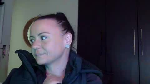 Snapshot of mrs_bunny_swing chatting on April 27, 2026, 2:26 pm mrs_bunny_swing online show from April 27, 2026, 2:26 pm