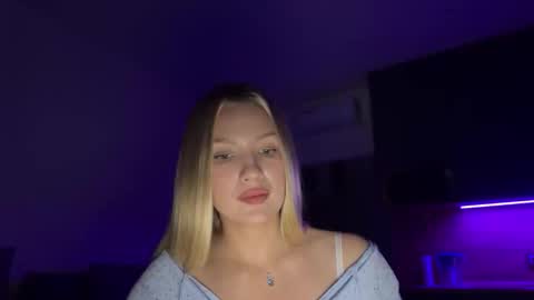 Dayana online show from November 7, 2025, 10:21 pm