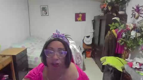 Snapshot of mrs_mommy chatting on February 24, 2025, 8:03 pm mrs_mommy online show from February 24, 2025, 8:03 pm
