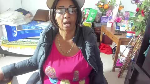 Snapshot of mrs_mommy chatting on September 27, 2025, 10:04 pm mrs_mommy online show from September 27, 2025, 10:04 pm