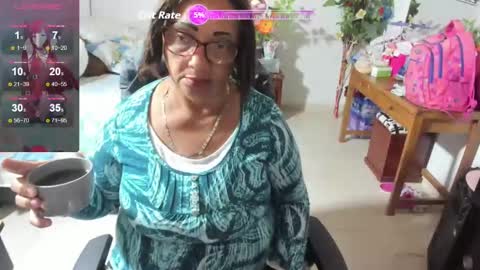 Snapshot of mrs_mommy chatting on October 7, 2025, 9:12 pm mrs_mommy online show from October 7, 2025, 9:12 pm
