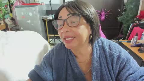 mrs_mommy online show from November 29, 2025, 7:28 pm