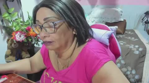 Snapshot of mrs_mommy chatting on July 2, 2026, 3:23 am mrs_mommy online show from July 2, 2026, 3:23 am