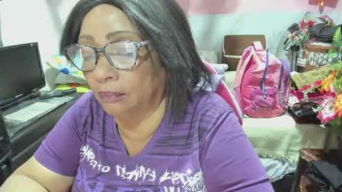 Snapshot of mrs_mommy chatting on July 18, 2026, 12:04 am mrs_mommy online show from July 18, 2026, 12:04 am