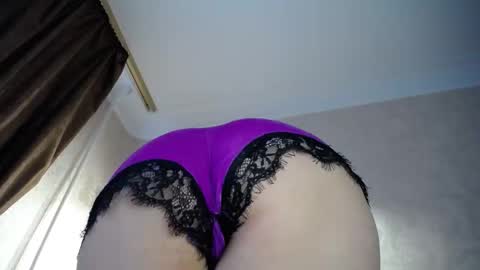 mrs_smith__ online show from January 15, 2025, 7:48 am