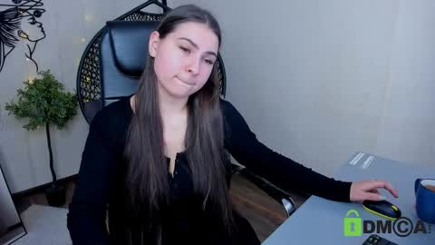 mrs_stella online show from March 31, 2026, 1:55 pm