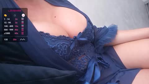 C online show from September 23, 2025, 11:57 am