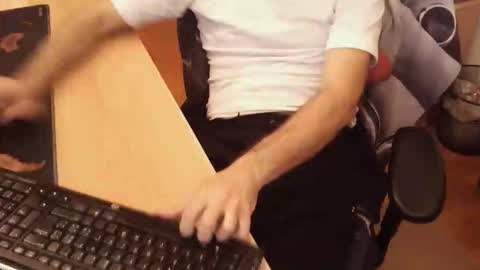 Snapshot of mrshadow903 chatting on February 22, 2026, 7:34 pm mrshadow903 online show from February 22, 2026, 7:34 pm