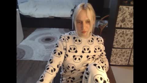 Sasha online show from November 5, 2025, 2:22 am