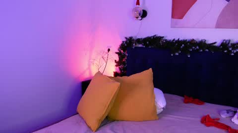 Molly online show from December 13, 2024, 11:55 am