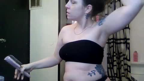 Mrstxoxo4594 online show from September 21, 2025, 3:24 pm