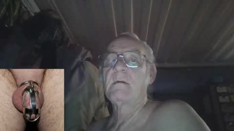 Snapshot of mrsubman chatting on April 17, 2026, 8:06 am Chuck online show from April 17, 2026, 8:06 am