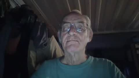 Snapshot of mrsubman chatting on April 21, 2026, 7:14 am Chuck online show from April 21, 2026, 7:14 am