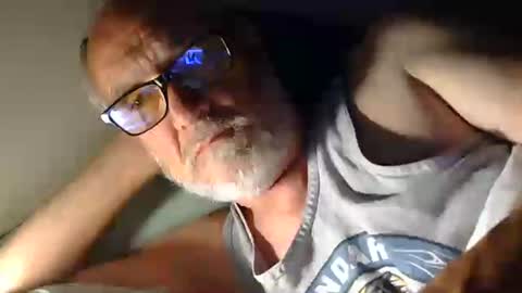 Snapshot of mrtease5 chatting on June 21, 2026, 6:38 am mrtease5 online show from June 21, 2026, 6:38 am