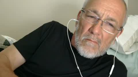 Snapshot of mrtease5 chatting on July 9, 2026, 4:16 am mrtease5 online show from July 9, 2026, 4:16 am