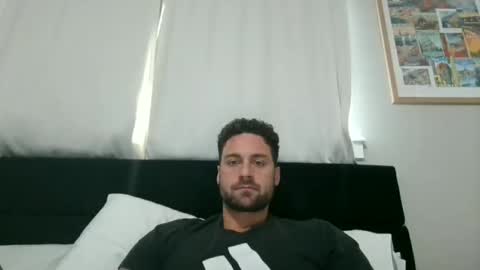 mrthickly818 online show from April 15, 2026, 1:40 pm