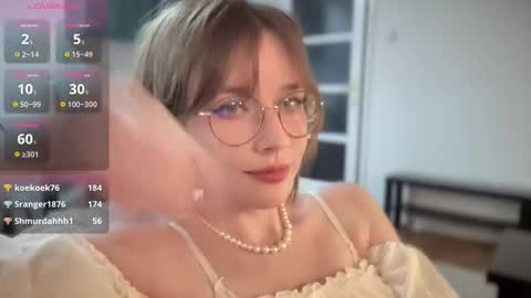 ms_christiana online show from November 10, 2025, 9:14 pm
