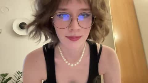 Snapshot of ms_christiana chatting on June 2, 2026, 6:21 pm ms_christiana online show from June 2, 2026, 6:21 pm