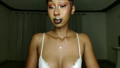 Snapshot of ms_crystal chatting on April 18, 2026, 3:38 pm ms_crystal online show from April 18, 2026, 3:38 pm