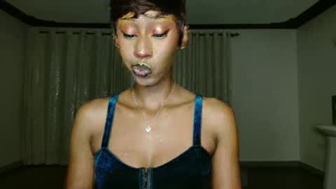Snapshot of ms_crystal chatting on April 25, 2026, 6:27 pm ms_crystal online show from April 25, 2026, 6:27 pm