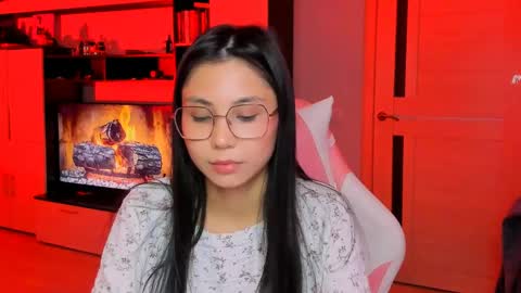 ms_emily_ online show from April 30, 2026, 4:35 pm