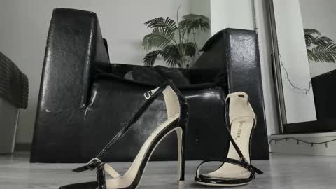 Goddess. Miss. Lady.  Queen. Madam Milady online show from March 9, 2025, 5:39 pm