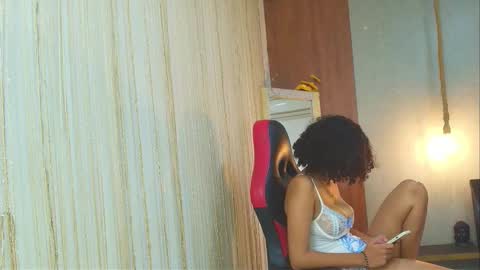 ms_leydi online show from March 19, 2026, 6:12 pm