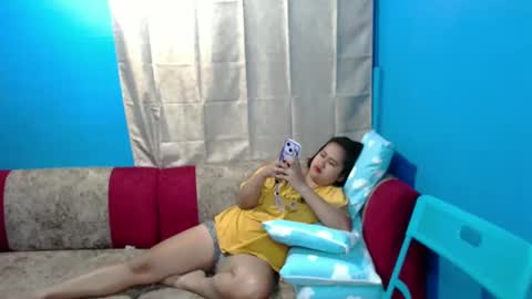 Nathalie online show from March 7, 2025, 2:25 am