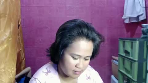 Nathalie online show from April 12, 2026, 4:50 am