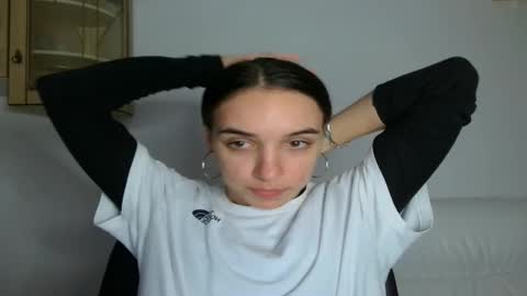 ms_sophiee online show from March 12, 2025, 7:17 pm