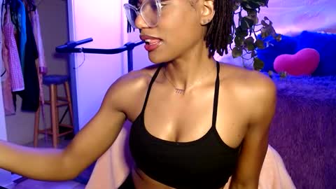 CocoSage online show from December 2, 2025, 11:56 pm