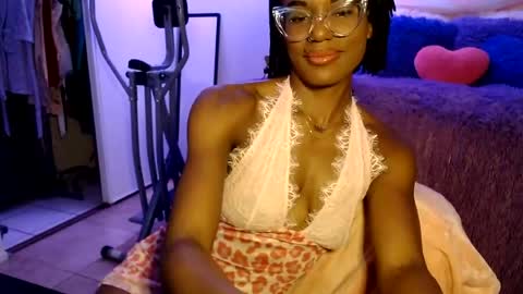 Snapshot of msemonibrown chatting on June 15, 2026, 5:42 am CocoSage online show from June 15, 2026, 5:42 am