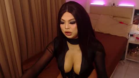 Snapshot of msgoldencum chatting on June 15, 2026, 10:17 am MSGOLDENCUM online show from June 15, 2026, 10:17 am