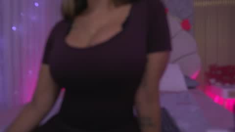 Manuela  online show from February 11, 2026, 3:11 am