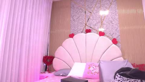 Manuela  online show from February 14, 2026, 3:14 am