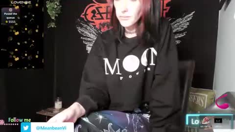 MsVioletx online show from November 3, 2025, 8:43 pm