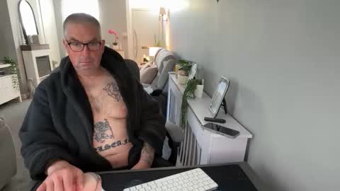 mtb1697 online show from October 9, 2025, 9:29 am