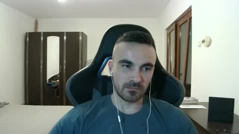 Victor online show from December 22, 2025, 6:49 pm