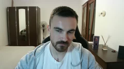 Victor online show from March 28, 2026, 8:19 pm