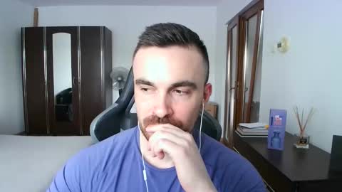 Victor online show from April 19, 2026, 1:32 pm