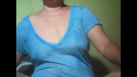 muffy_bunny online show from September 23, 2025, 7:39 pm