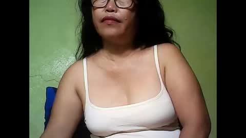 muffy_bunny online show from February 19, 2026, 7:10 pm