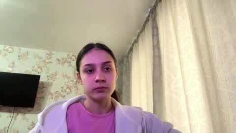 Tia online show from May 1, 2026, 8:08 am