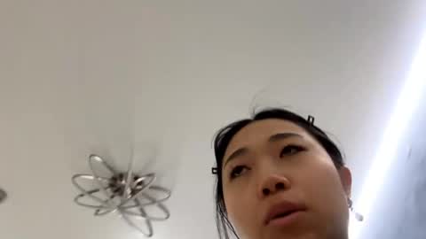 Mia online show from March 30, 2026, 10:22 pm