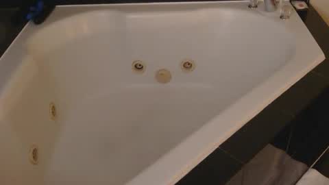 mullysgirl online show from November 24, 2025, 12:05 pm