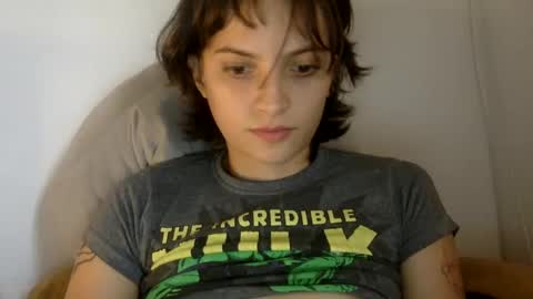 Snapshot of munchi_ chatting on December 5, 2024, 8:55 pm online show from December 5, 2024, 8:55 pm