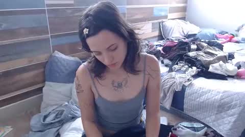 Snapshot of munchi_ chatting on October 8, 2025, 3:31 pm online show from October 8, 2025, 3:31 pm